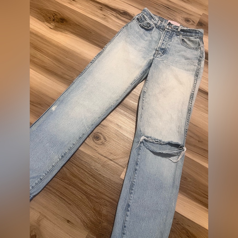 Revice Denim Jeans Womens Size 25 Light Wash Ripped Distressed Button Fly Cuffed - Picture 2 of 9